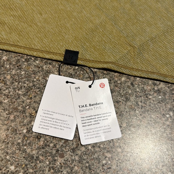 New Lululemon bandana - Picture 2 of 2